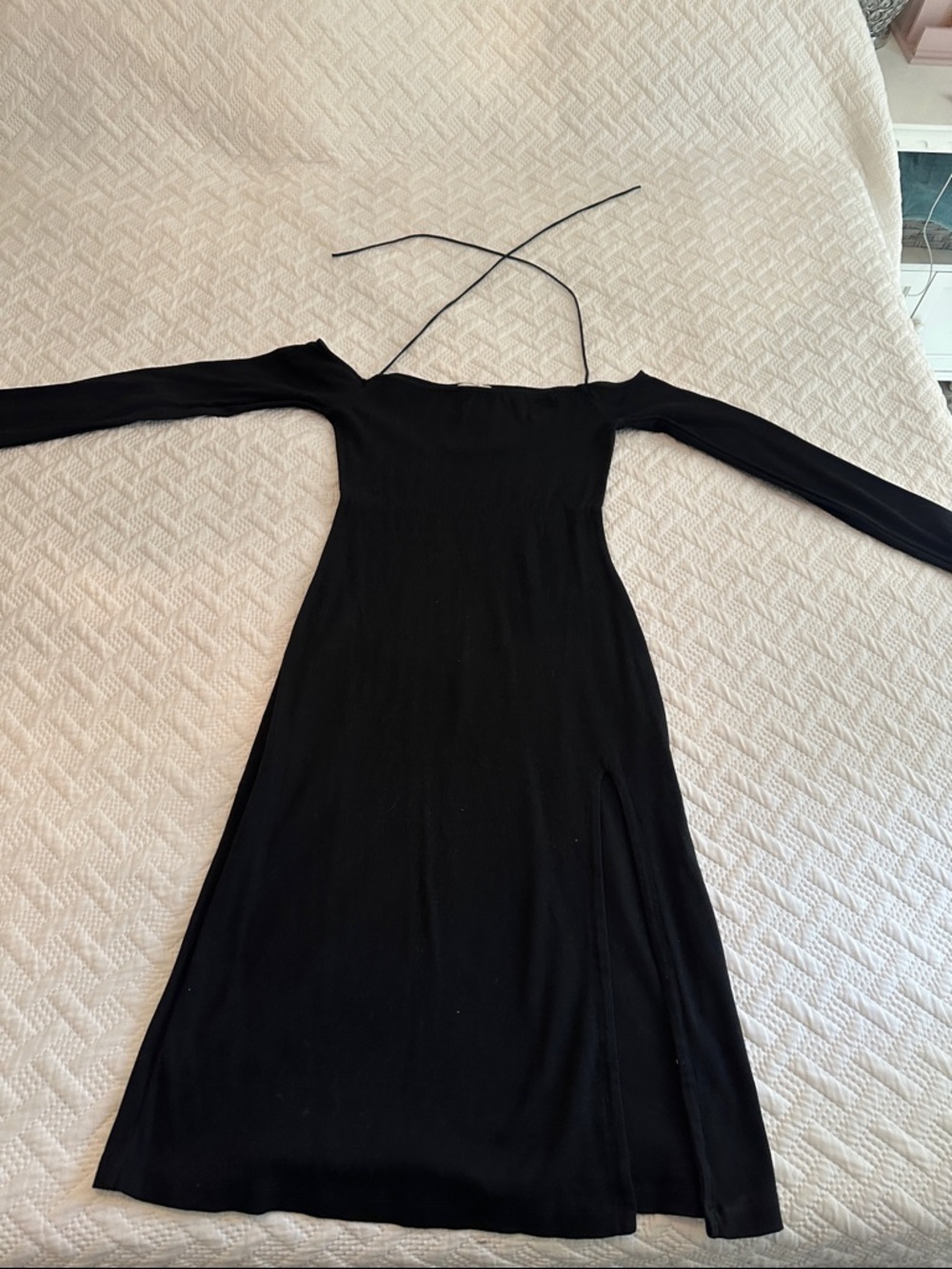 Black Long-Sleeve Off-Shoulder Midi Dress with Side Slit